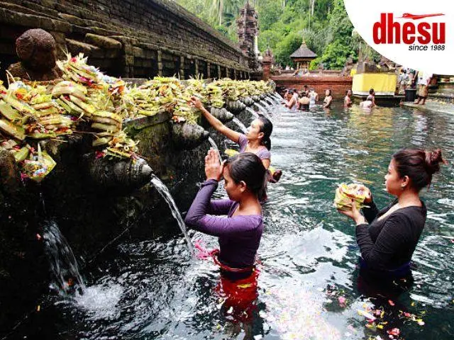 Tirta Empul sacred spring temple purification pools Tampak Siring Bali